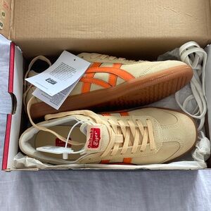 Onitsuka Tiger Tokuten sneakers